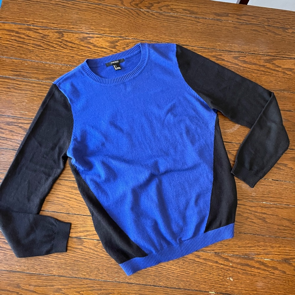 Forever 21 Blue and Black Crew Neck Sweater